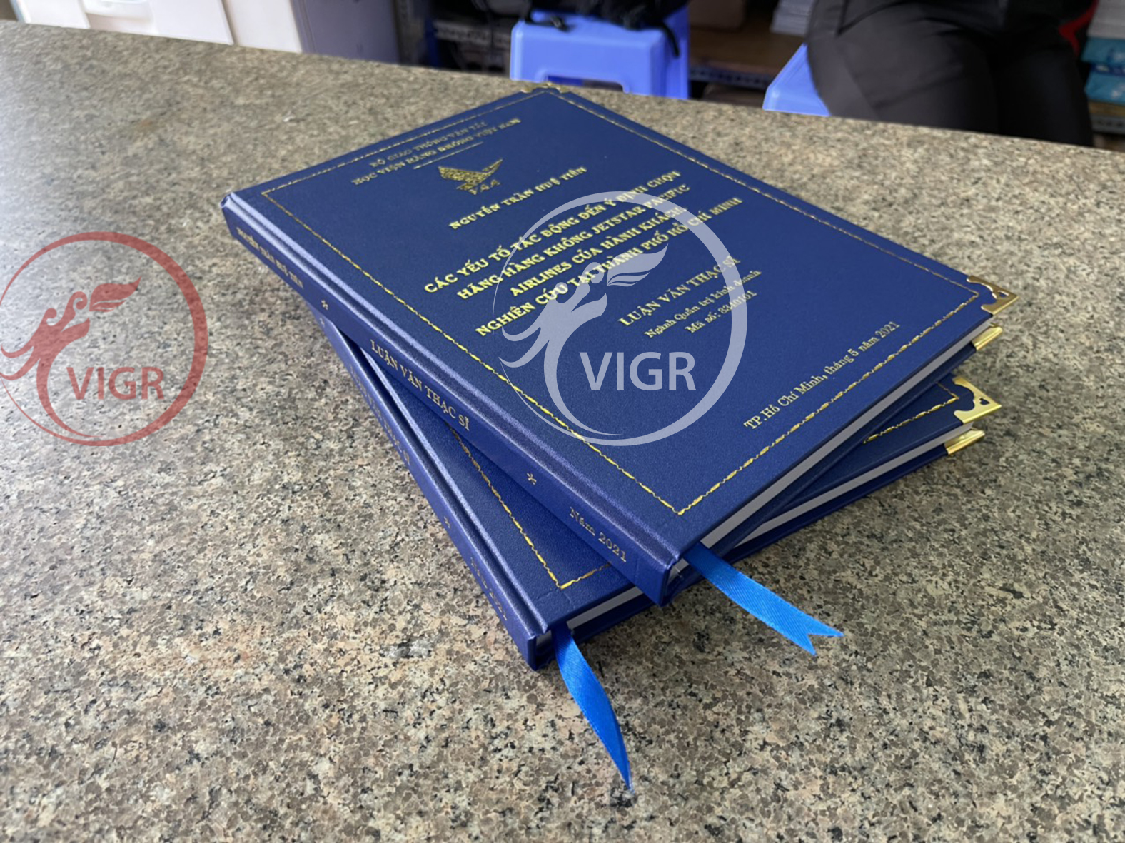 Bìa mạ vàng Học Viện Hàng Không Việt Nam